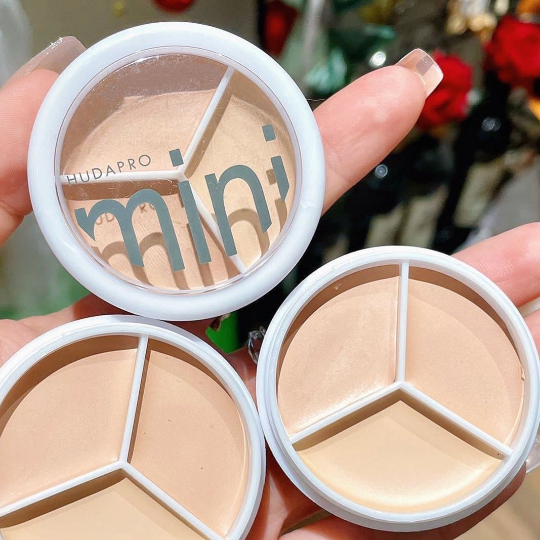 FlawlessSkin™ | פלטת קונסילר 3 צבעים (מברשת קונסילר חינם)