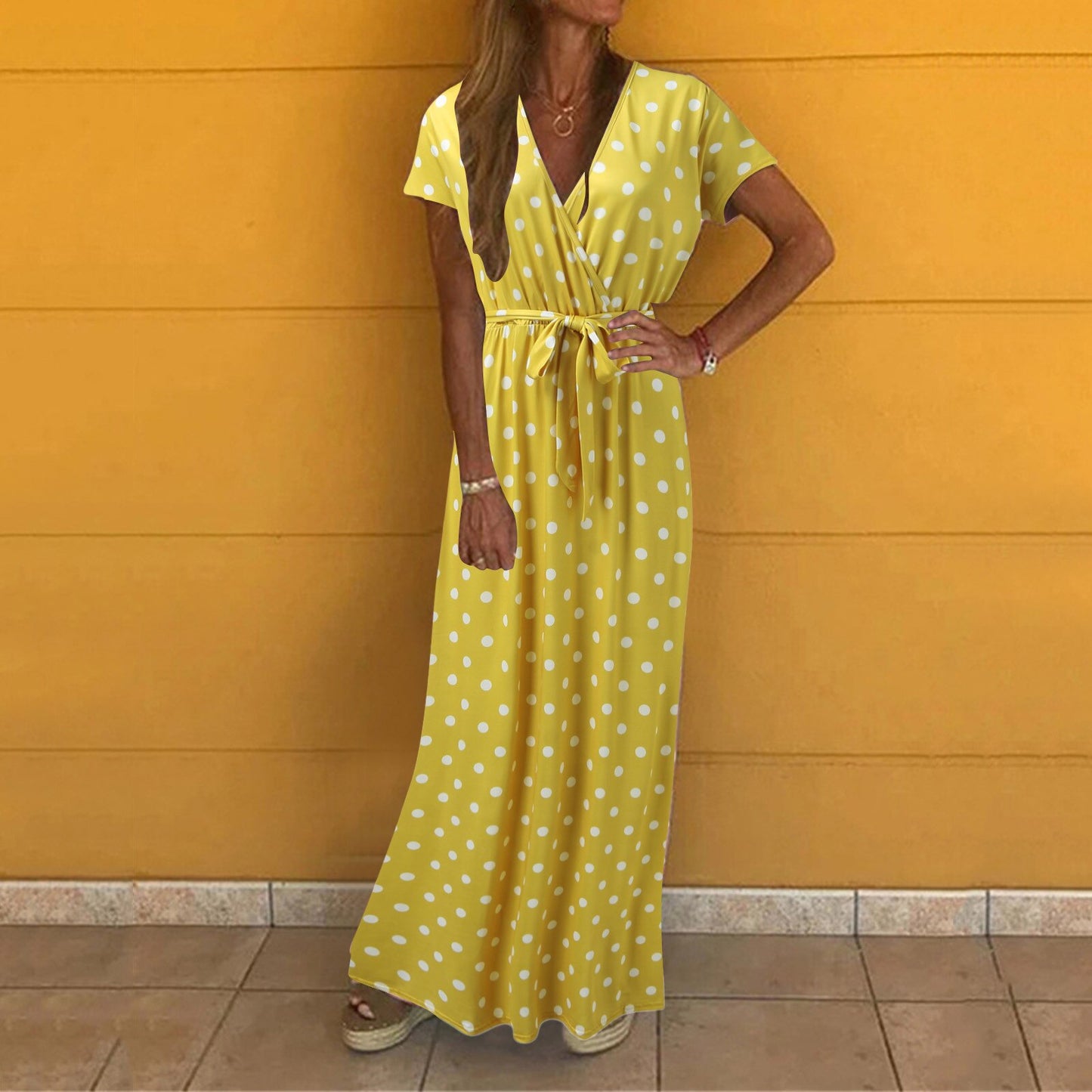 Rosalinda™ | שמלת נקודות עם שסע