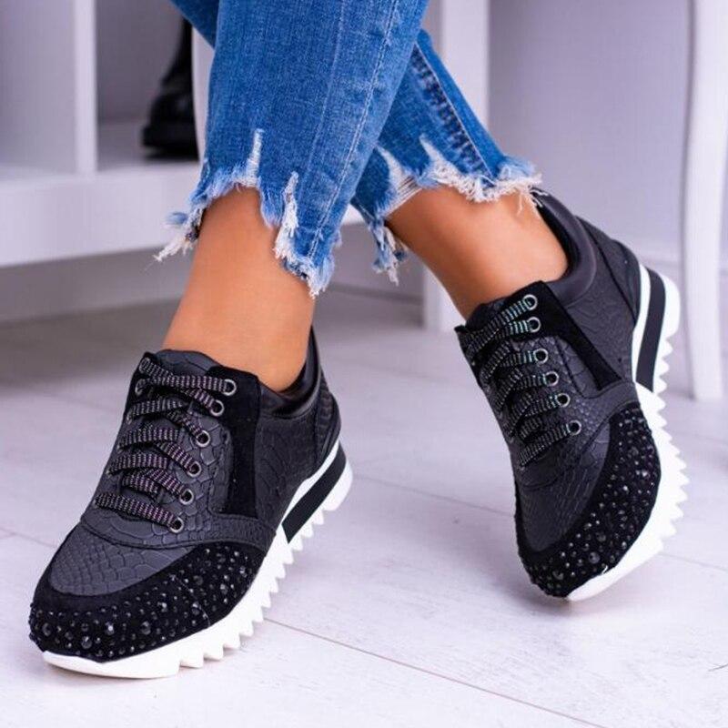 SparkleKicks™ | סניקרס קריסטלים אופנתיות
