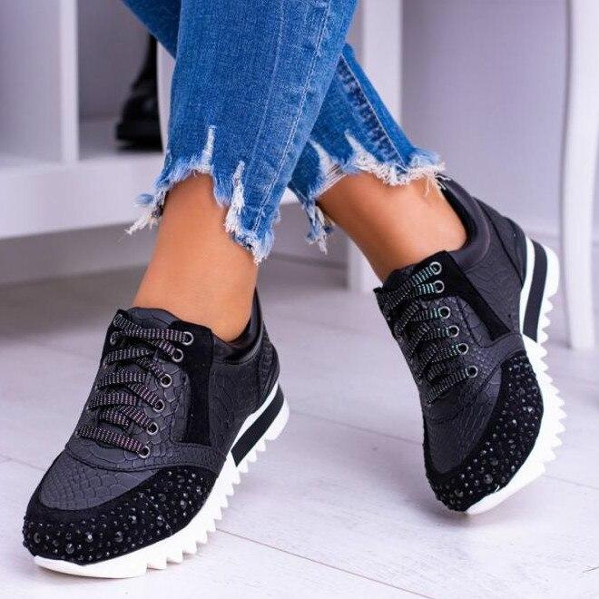 SparkleKicks™ | סניקרס קריסטלים אופנתיות